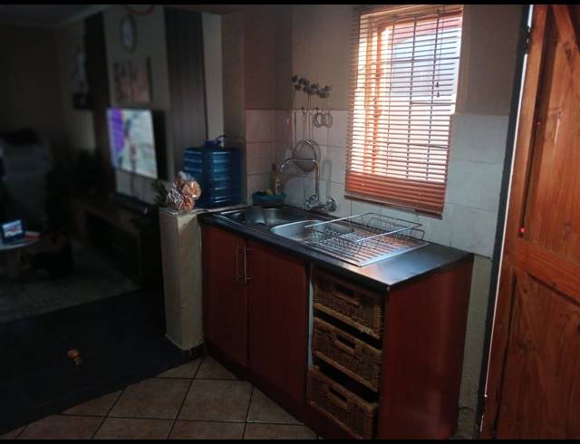 3 BEDROOM HOUSE FOR SALE IN AFRICAN JEWEL